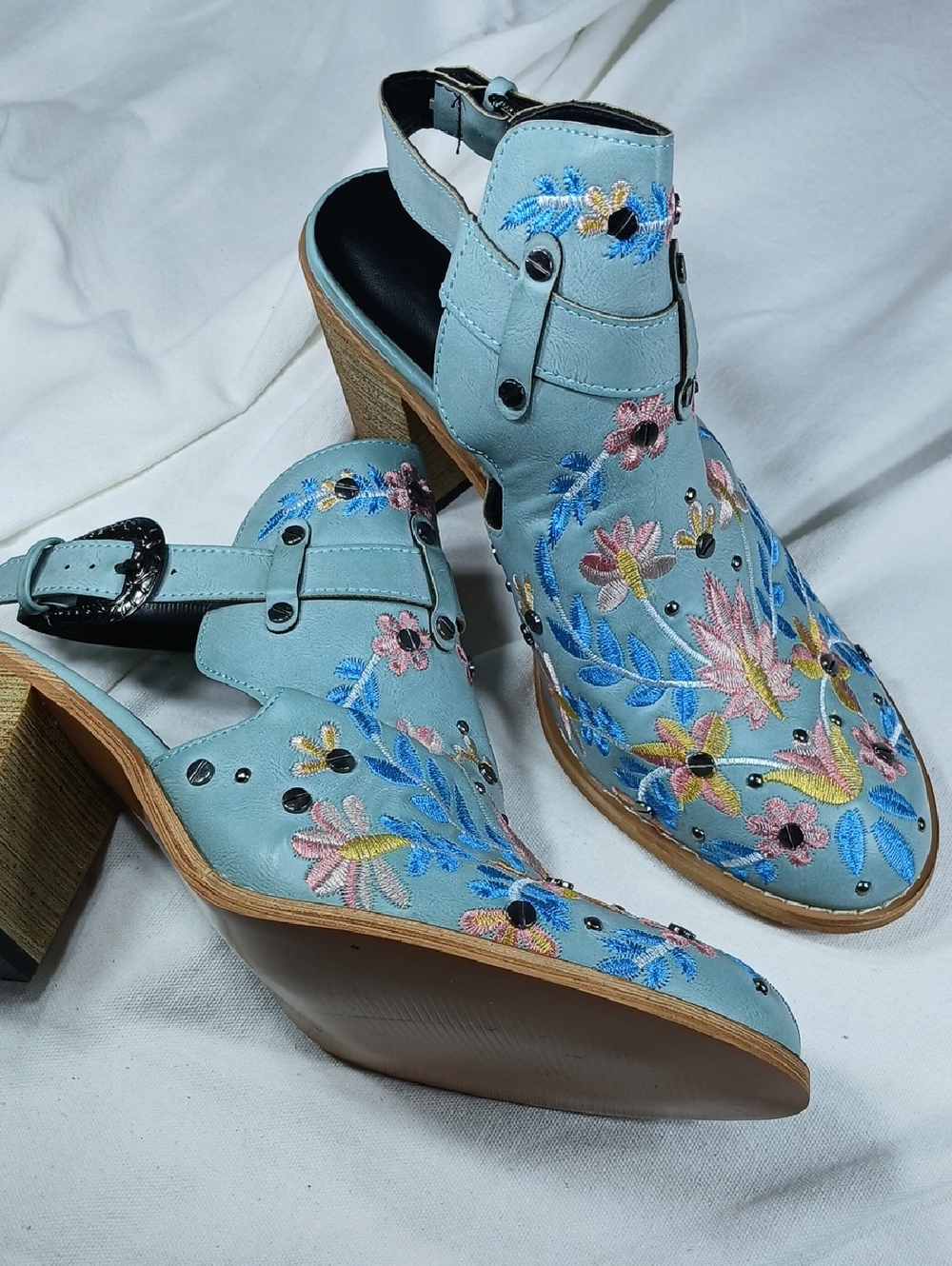 Embroidered Light Blue Floral Slingback Heeled Mules size 10